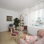 Palme 아파트 오파티아